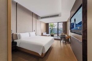 幾木庭院大床房 | 高級寢具、羽絨被、記憶床墊、免費迷你吧