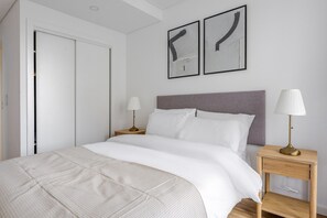 2 quartos, ferros/tábuas de passar roupa, Wi-Fi, roupa de cama