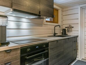Fridge, microwave, dishwasher, cookware/dishes/utensils