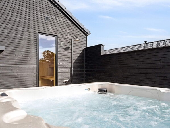 House | Spa treatment