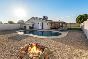 Outdoor pool - Relaxing Glendale Getaway Private Pool • Pet Friendly • Great Location! (Glendale)