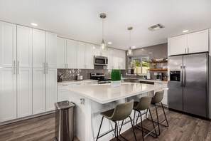 Fridge, microwave, oven, stovetop - Relaxing Glendale Getaway Private Pool • Pet Friendly • Great Location! (Glendale)