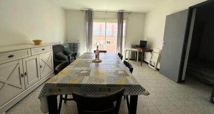 Spacious Nest With Sea View