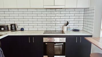 Microondas, horno y parrilla de estufa