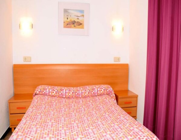 เตารีด/โต๊ะรีดผ้า, ผ้าปูที่นอน