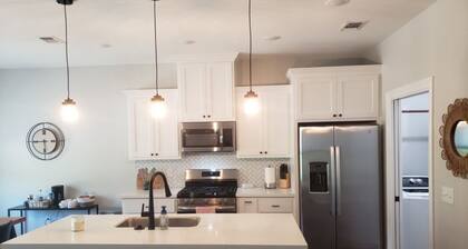 Luxury 3-bedroom 2-bath house in Lufkin