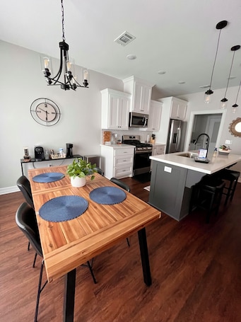 Fridge, microwave, oven, stovetop. New 3 bed 2 bath home in safe neighborhood near Angelina College