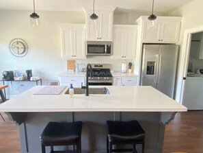 Microwave, oven, stovetop, dishwasher