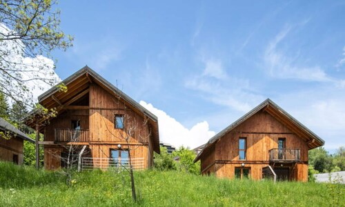 Studio Cabin 4 People