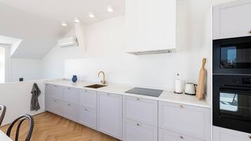 Apartament, 2 dormitoris, vistes a la ciutat | Cuina privada