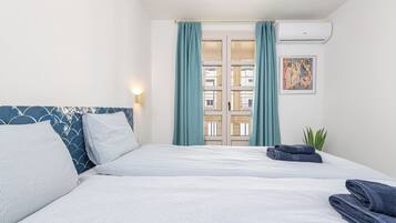 Appartement, 2 chambres, vue ville | Fer et planche à repasser, Wi-Fi gratuit