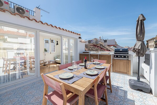 Apartment, 2 Bedrooms, City View | Terrace/patio