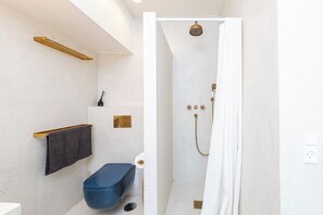 Apartment, 2 Bedrooms, City View | Bathroom