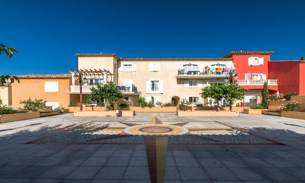 Exterior - Double Room Balcony (Callian)