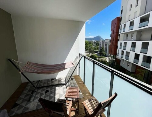 The Doucette Cozy Provencal Nest