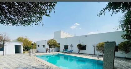 7-bedroom farmhouse in gorgeous Gairatpur Bas Gurgaon with AC, WiFi