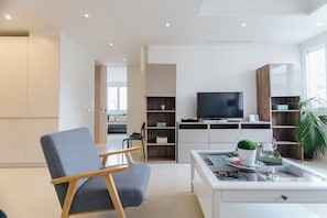 Apartment, City View | Living area