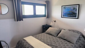 1 bedroom, iron/ironing board, free WiFi - St Cyprien Douceur Marine view of the horizon (Saint-Cyprien)