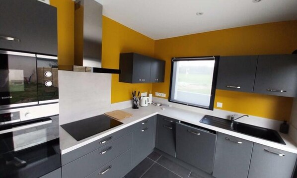 Fridge, microwave, oven, dishwasher