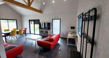Houses & Villas for 8 People