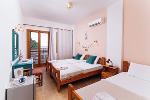 Triple Room, Balcony, Courtyard View