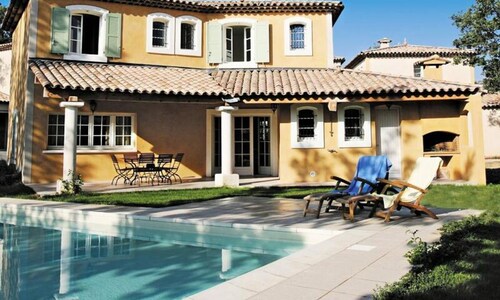 4 Room Duplex House 6/8 People