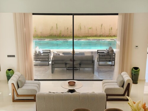 Villa d’exception à Marrakech, 10min du centre, piscine chauffée, Golf