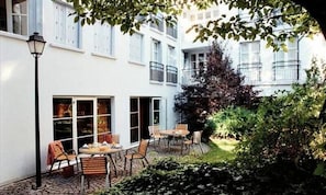 Buiten dineren