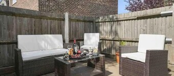 Tranquil Aylesford Retreat With 5 Bedrooms