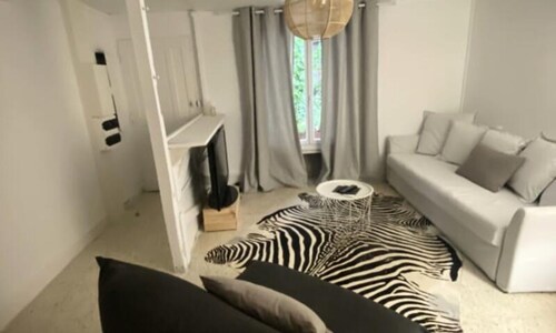 Spacious House Gruissan for Eight People