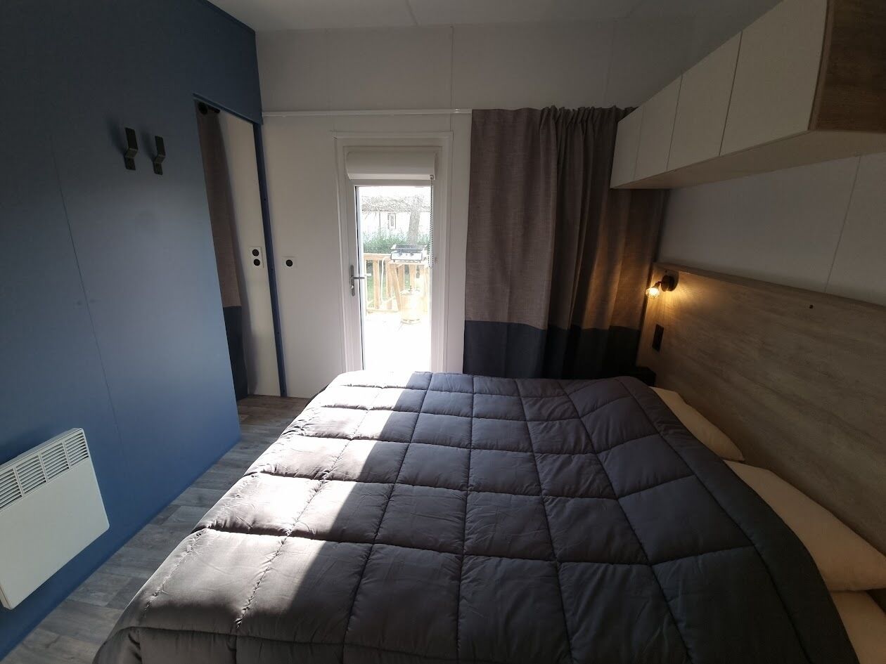 Luxe stacaravan, 3 slaapkamers | Babybedden (toeslag), wifi (toeslag)