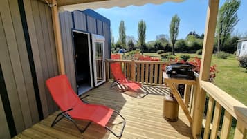 Luxury Mobile Home, 2 Bedrooms | Cribs/infant beds, WiFi