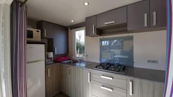 Standard Mobile Home, 2 Bedrooms | WiFi