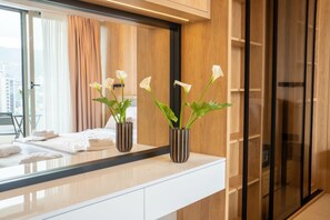 1 bedroom, in-room safe, free WiFi, bed sheets