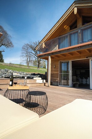 Outdoor dining - Alpen Lodges Gindels - Space for 10 - (Rettenberg)