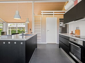 Fridge, oven, dishwasher, cookware/dishes/utensils