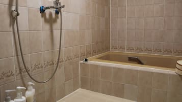 Villa | Bathroom