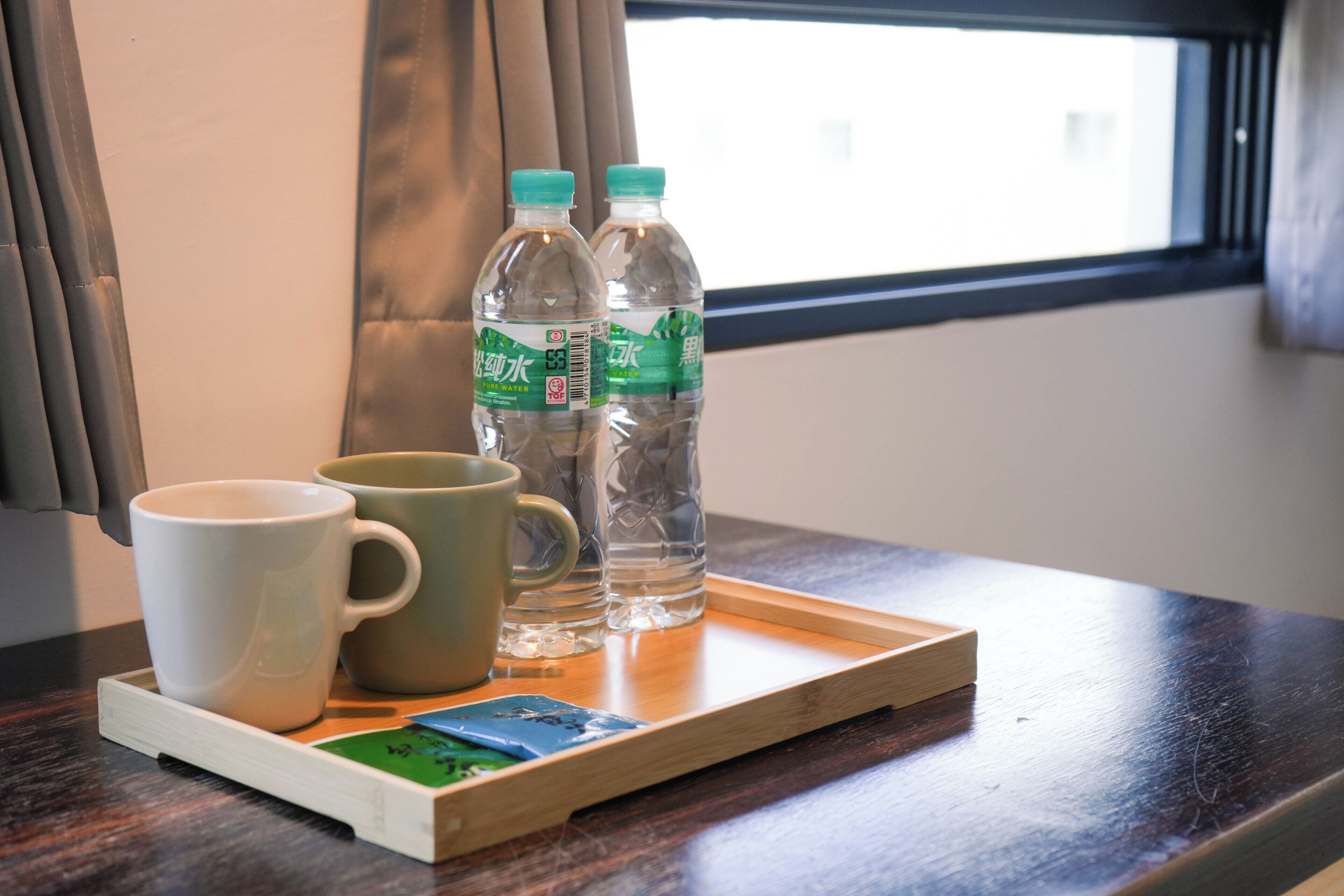 Superior Double Room, Non Smoking, City View | In-room dining