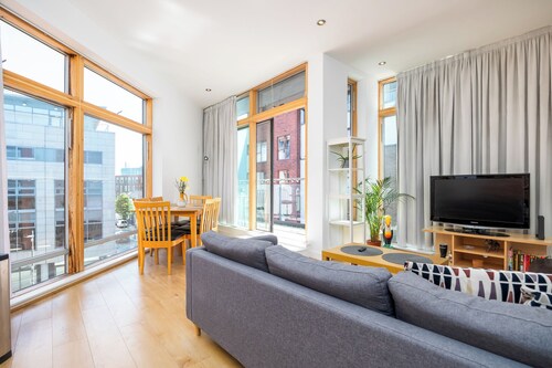 3 Bed in Dublin city centre 10min to Spire