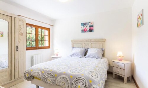 G[?]aete de France 4 People