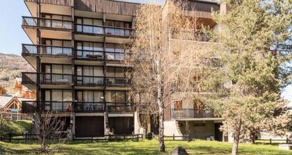 2 Rooms for 6 People