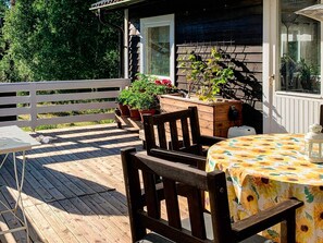 House | Exterior - Summer Retreat Near Lake in Sormland (Arla)