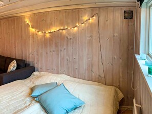 House | Interior - Summer Retreat Near Lake in Sormland (Arla)