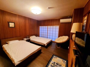 3 bedrooms, WiFi, bed sheets - Maple House - Kawaguchiko Otsuki - 10 people or more (大月市)