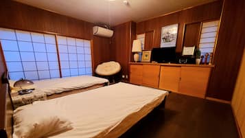 3 bedrooms, WiFi, bed sheets