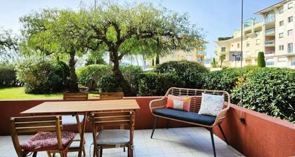 Beautiful Quiet and Bright Apartment