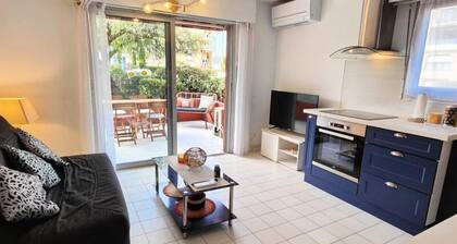 Beautiful Quiet and Bright Apartment