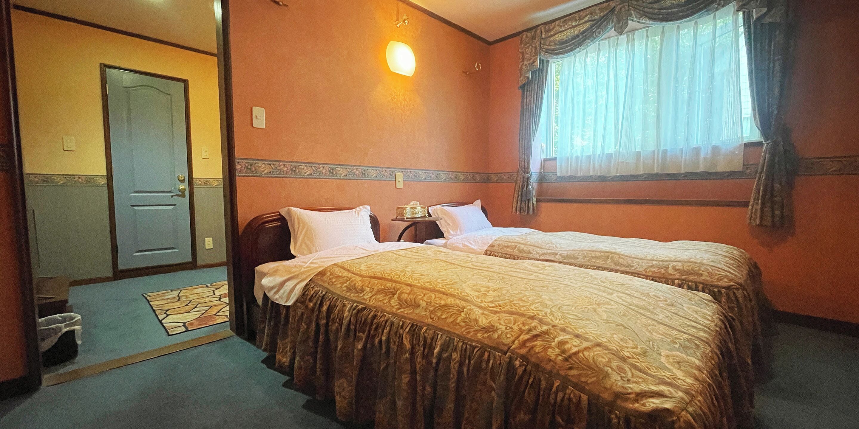 Twin Room | Free WiFi, bed sheets