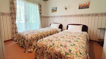 Free WiFi, bed sheets