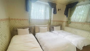 Free WiFi, bed sheets